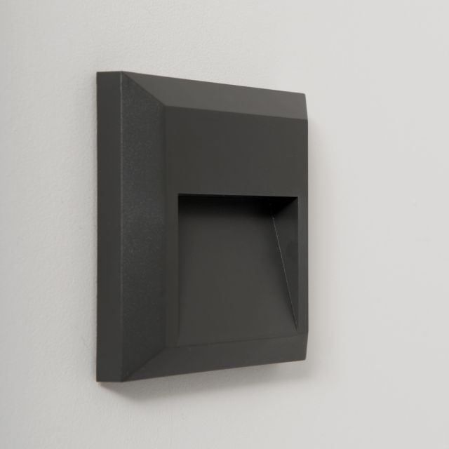 Salta 1.5w 4000K LED Square Surface Polycarbonate Bulkhead