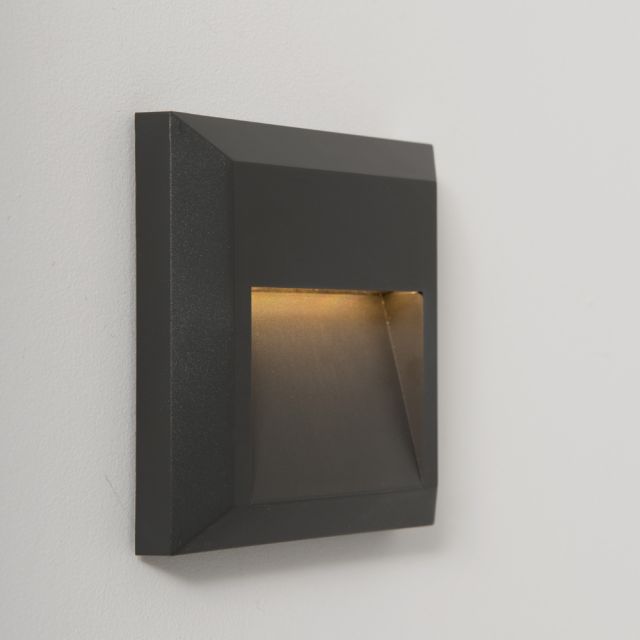 Salta 1.5w 3000K LED Square Surface Polycarbonate Bulkhead