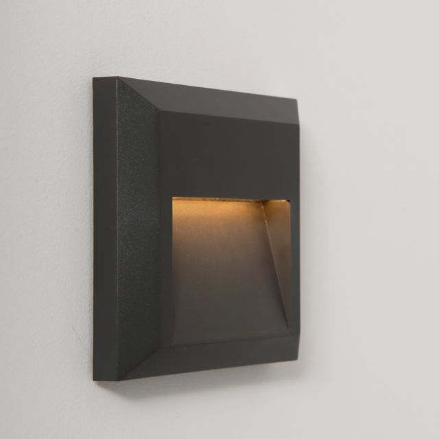 Salta 1.5w 4000K LED Square Surface Polycarbonate Bulkhead